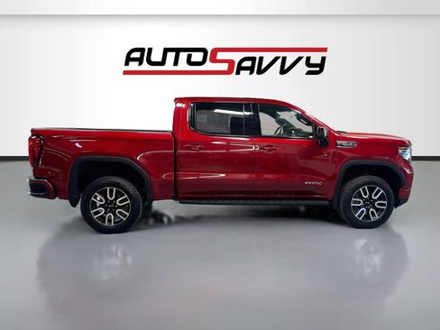 Used 2022 GMC Sierra 1500 AT4 w/ AT4 Premium Package AWD/4WD image 8