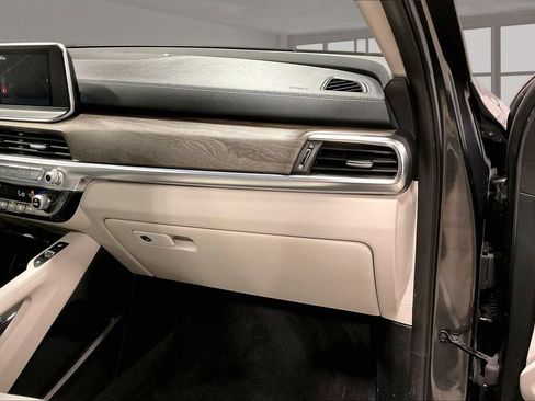 Used 2021 Kia Telluride EX FWD image 27