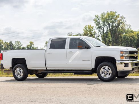 Used 2015 Chevrolet Silverado 2500 LT w/ Z71 Package, Off-Road image 8