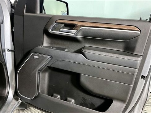 Used 2023 Chevrolet Silverado 1500 RST w/ Convenience Package II AWD/4WD image 19