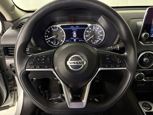 Used 2023 Nissan Sentra SV FWD image 16