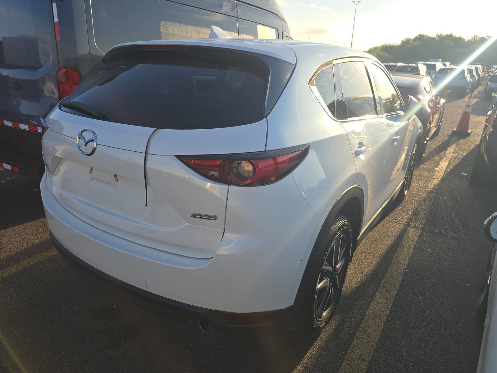 Used 2018 MAZDA CX-5 Grand Touring FWD image 3