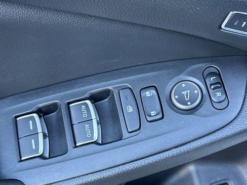 Used 2022 Honda Accord Touring image 12