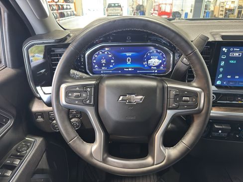 Used 2025 Chevrolet Silverado 1500 RST w/ Z71 Off-Road Package image 23