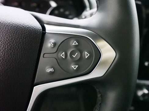 Used 2023 Chevrolet Traverse RS AWD/4WD image 18