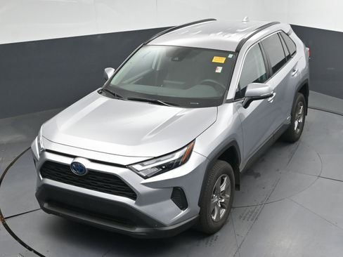 Used 2024 Toyota RAV4 LE image 30