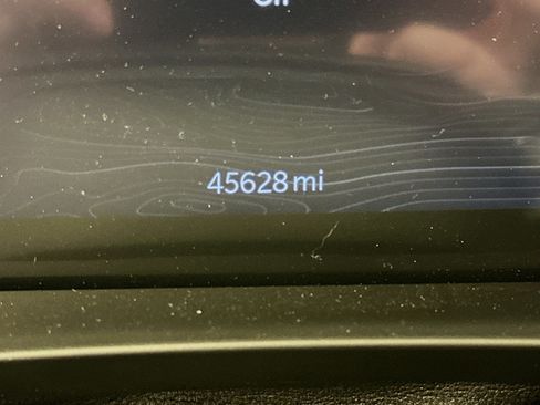 Used 2024 Jeep Grand Cherokee L Limited w/ Luxury Tech Group II image 19