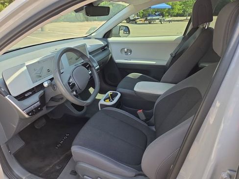 Used 2024 Hyundai Ioniq 5 SEL RWD image 9
