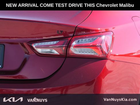 Used 2023 Chevrolet Malibu LT w/ Sport Edition image 4