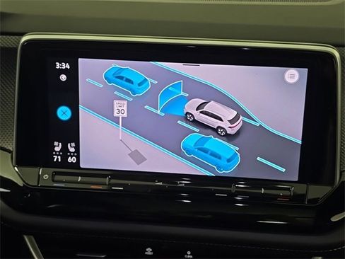 Used 2024 Volkswagen Atlas Cross Sport SEL image 20