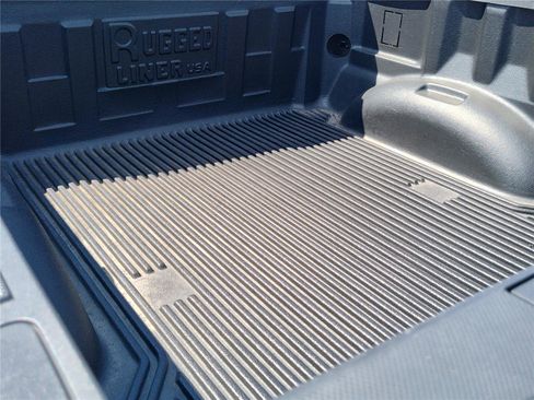 Used 2023 Ford F150 XLT image 6