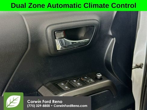 Used 2017 Toyota Tacoma TRD Off-Road image 18