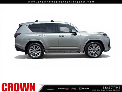 Used 2023 Lexus LX 600 4WD w/ Accessory Package (Z1) image 8