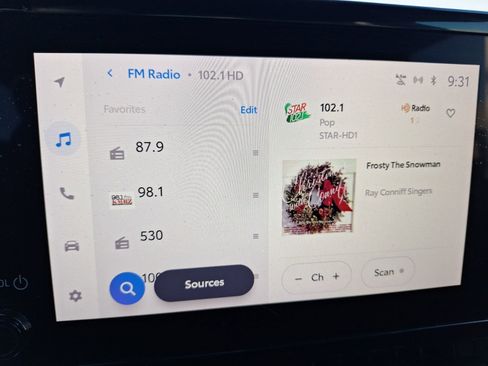 Used 2023 Toyota Corolla SE image 25