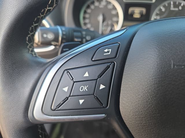 Used 2019 INFINITI QX30 AWD image 26