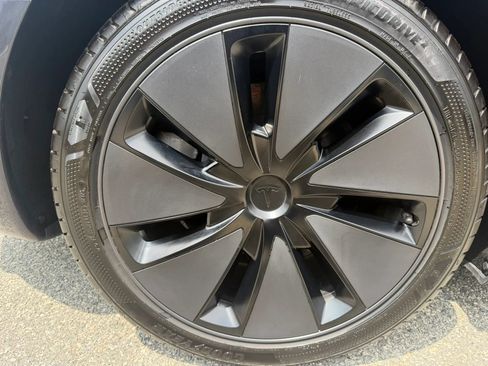 Used 2026 Tesla Model 3 AWD/4WD image 26