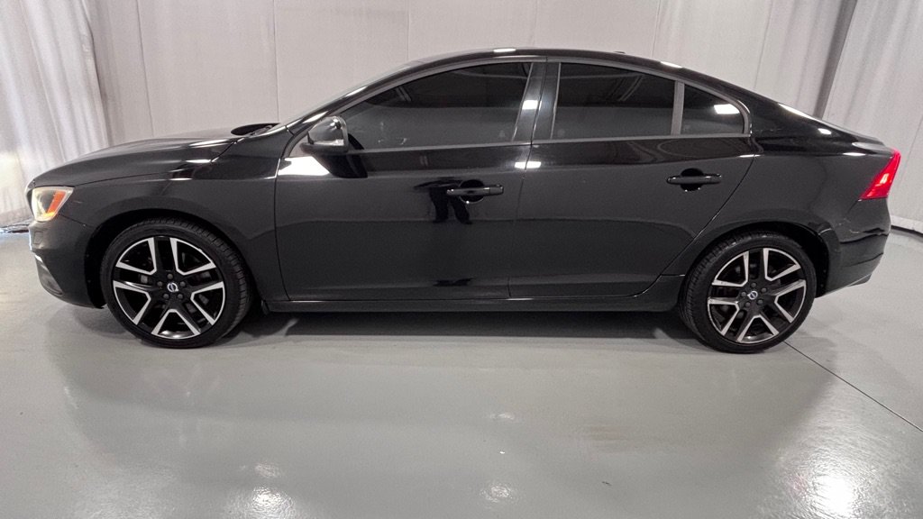 Used 2017 Volvo S60 T5 Dynamic AWD/4WD image 7