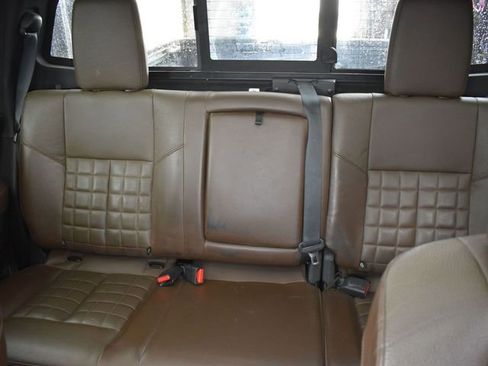 Used 2021 Nissan Titan Platinum Reserve w/ Moonroof Package image 38