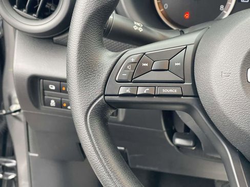Used 2025 Nissan Kicks Play S image 22