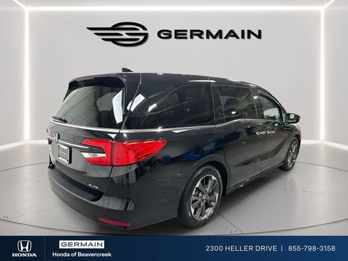Used 2023 Honda Odyssey Elite image 8