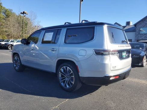 Used 2024 Jeep Grand Wagoneer Series III w/ HD Trailer Tow Package image 4