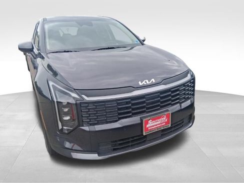 Certified 2026 Kia Sportage LX FWD image 2