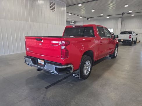 Used 2022 Chevrolet Silverado 1500 LT AWD/4WD image 8