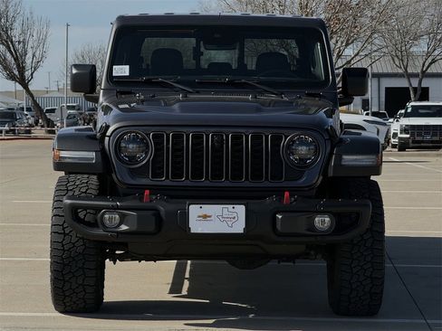 Used 2024 Jeep Gladiator Rubicon image 7