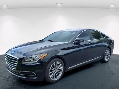 Used 2017 Genesis G80 3.8 RWD image 2