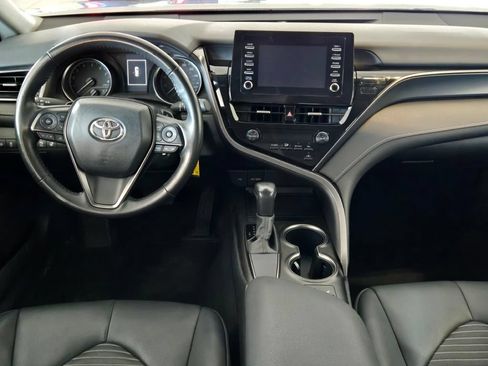 Used 2024 Toyota Camry SE FWD image 16