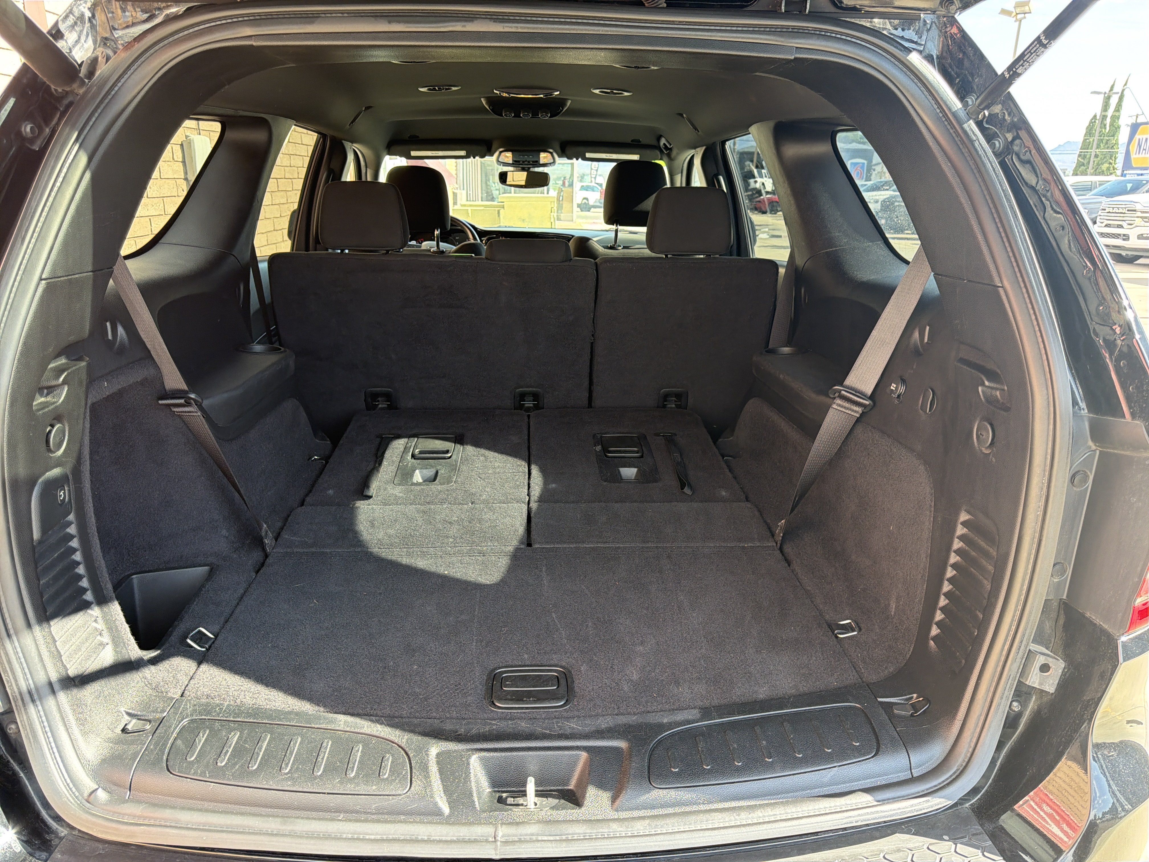 Used 2023 Dodge Durango GT RWD image 8