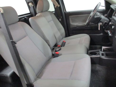 Used 2010 Dodge Dakota Big Horn w/ Extra Security Group image 16