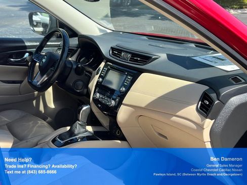 Used 2017 Nissan Rogue SL AWD/4WD image 22