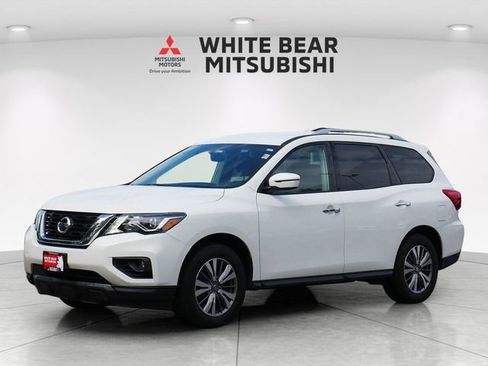 Used 2019 Nissan Pathfinder SV AWD/4WD image 2