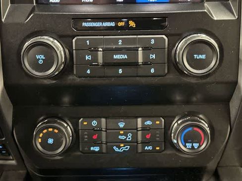 Used 2019 Ford F150 XLT w/ Equipment Group 302A Luxury AWD/4WD image 13