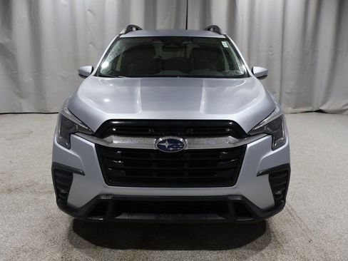 Used 2023 Subaru Ascent Limited image 6
