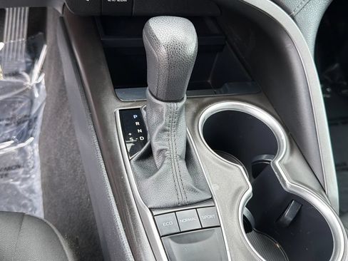 Used 2024 Toyota Camry LE FWD image 25