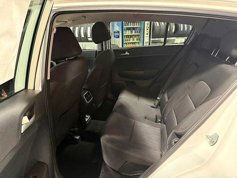 Used 2020 Kia Sportage LX image 21