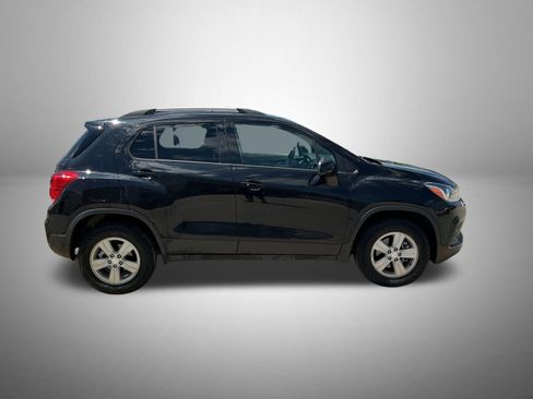 Used 2021 Chevrolet Trax LT w/ Driver Confidence Package AWD/4WD image 4