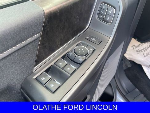 New 2026 Ford F350 Lariat w/ Black Appearance Package AWD/4WD image 17
