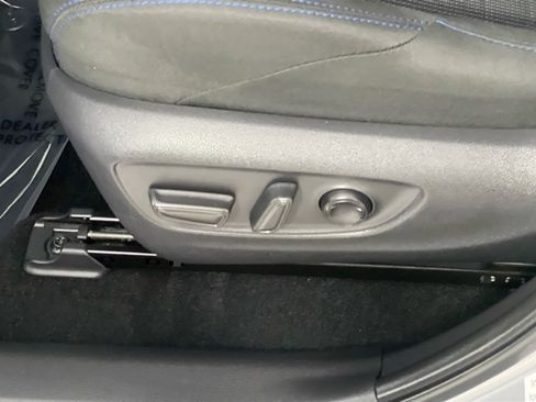 Used 2025 Toyota RAV4 SE AWD/4WD image 16