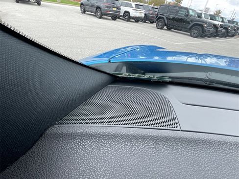 Used 2023 Dodge Charger SXT w/ Blacktop Package image 22