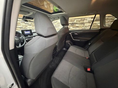 Used 2020 Toyota RAV4 XLE w/ Convenience Package image 26