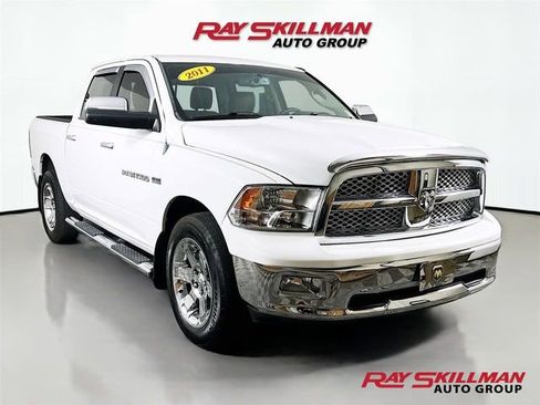 Used 2011 RAM 1500 Laramie AWD/4WD image 1