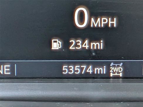 Used 2021 Chevrolet Silverado 1500 LT Trail Boss w/ Convenience Package II image 18