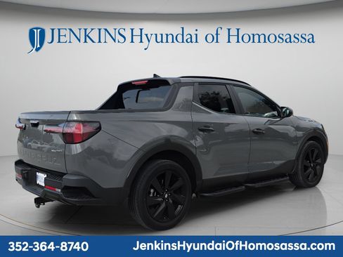 Used 2023 Hyundai Santa Cruz Night w/ Winter Package AWD/4WD image 4