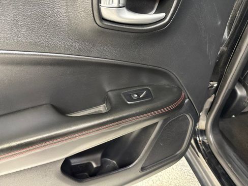 Used 2017 Jeep Compass Trailhawk w/ Safe & Security Group image 39