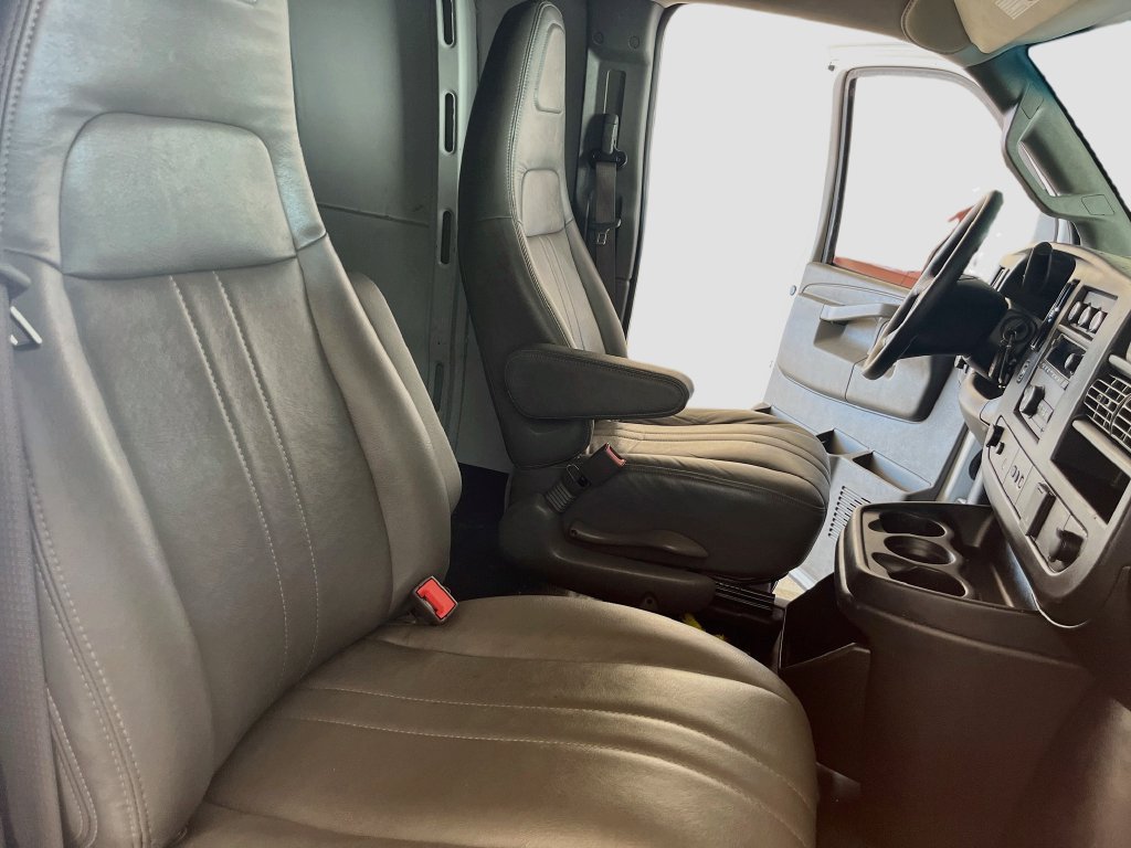 Used 2024 Chevrolet Express 2500 w/ Driver Convenience Package RWD image 25