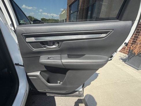 Used 2025 Honda CR-V Sport image 23