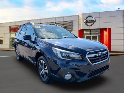 Used 2018 Subaru Outback 2.5i Limited image 1